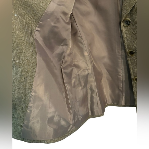 Le Suit Women's Size 6 Tan Tweed Polyester Lined Blazer 3-Button EUC! - Picture 6 of 9